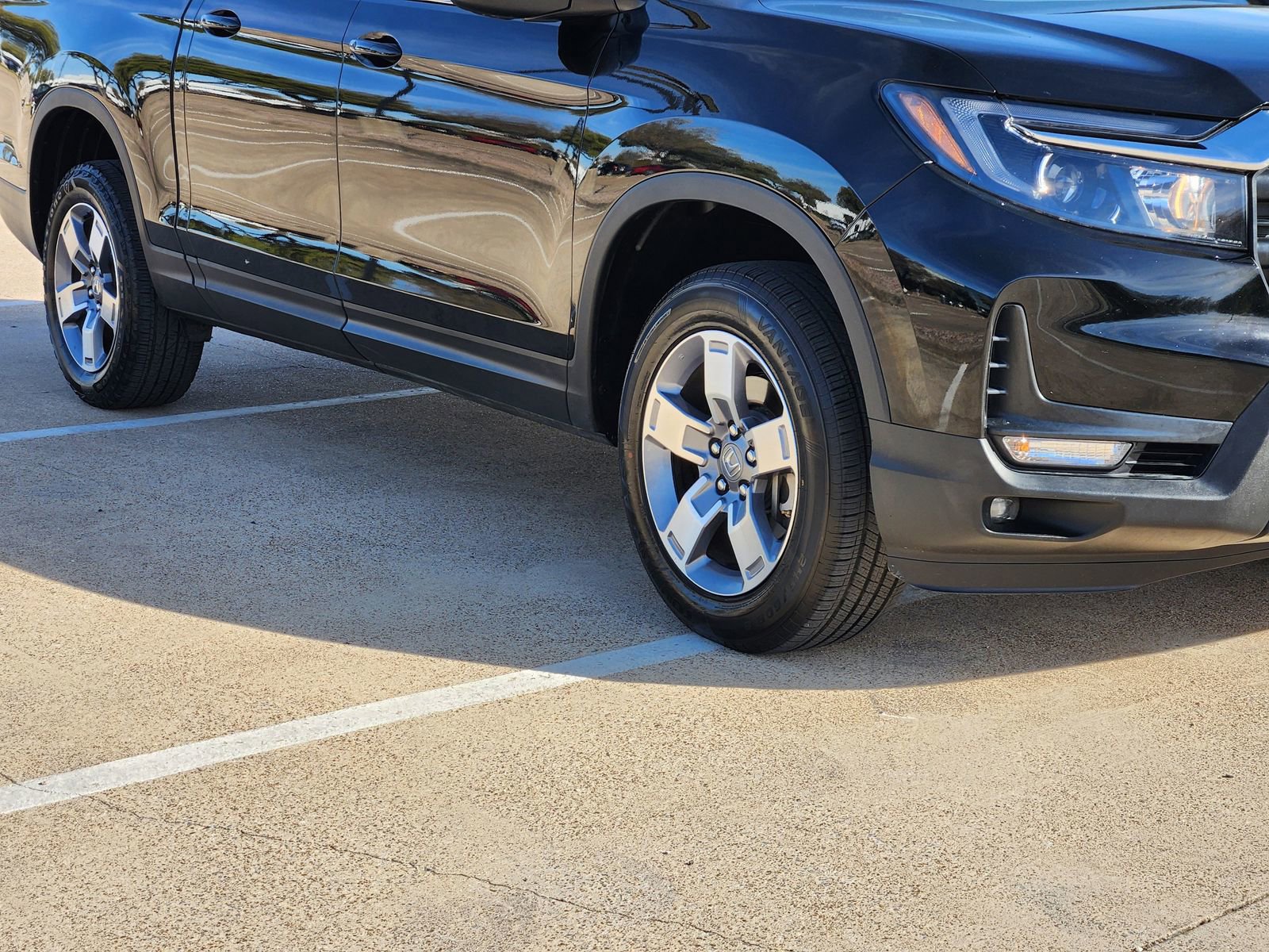 Used 2025 Honda Ridgeline RTL image 11