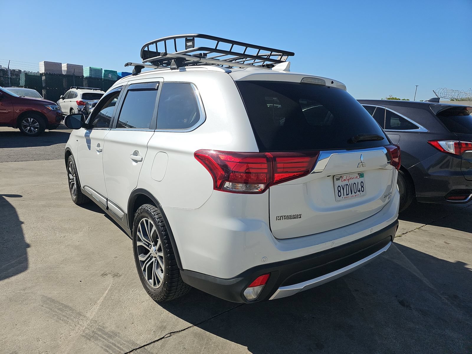 Used 2017 Mitsubishi Outlander GT AWD/4WD image 3