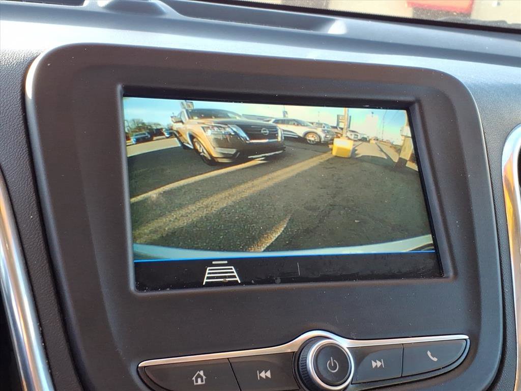 Used 2019 Chevrolet Equinox LS w/ LS Convenience Package image 24