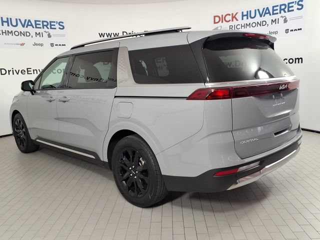 Used 2024 Kia Carnival SX FWD image 6