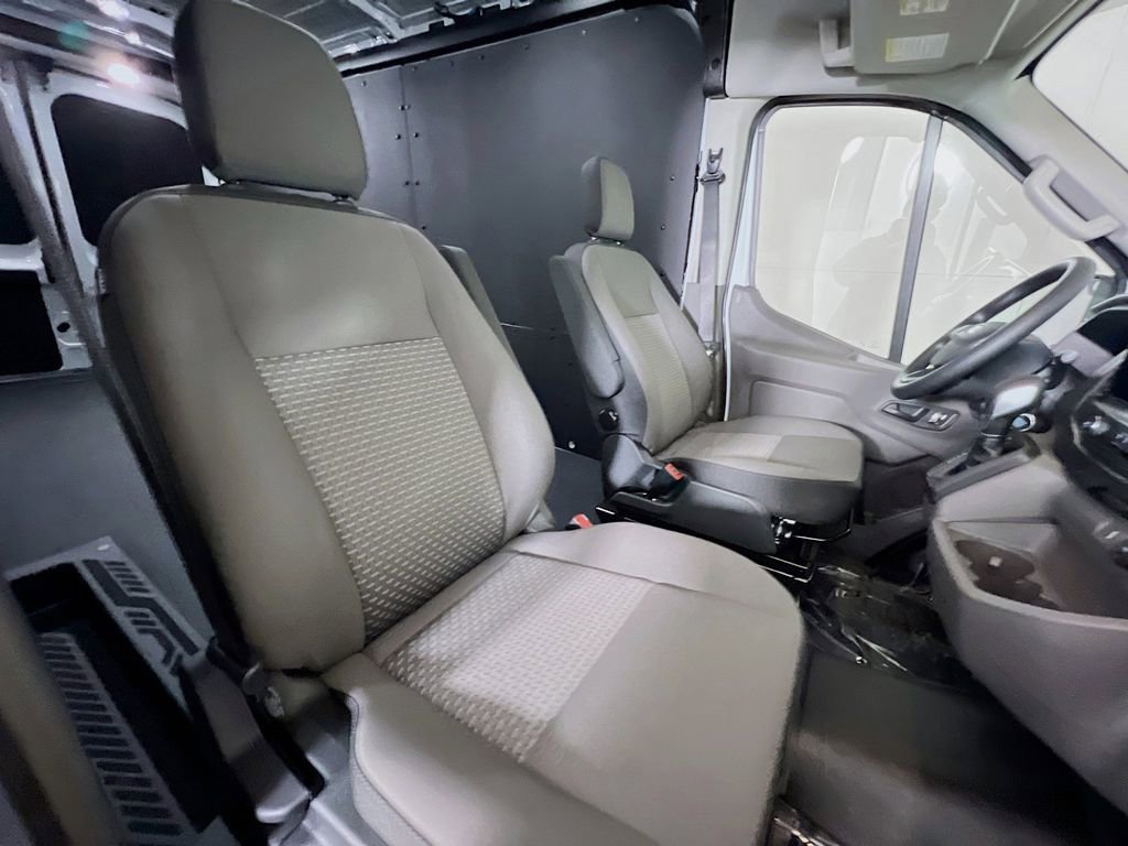 New 2026 Ford Transit 250 148 Medium Roof Extended AWD w/ Load Area Protection Package image 16
