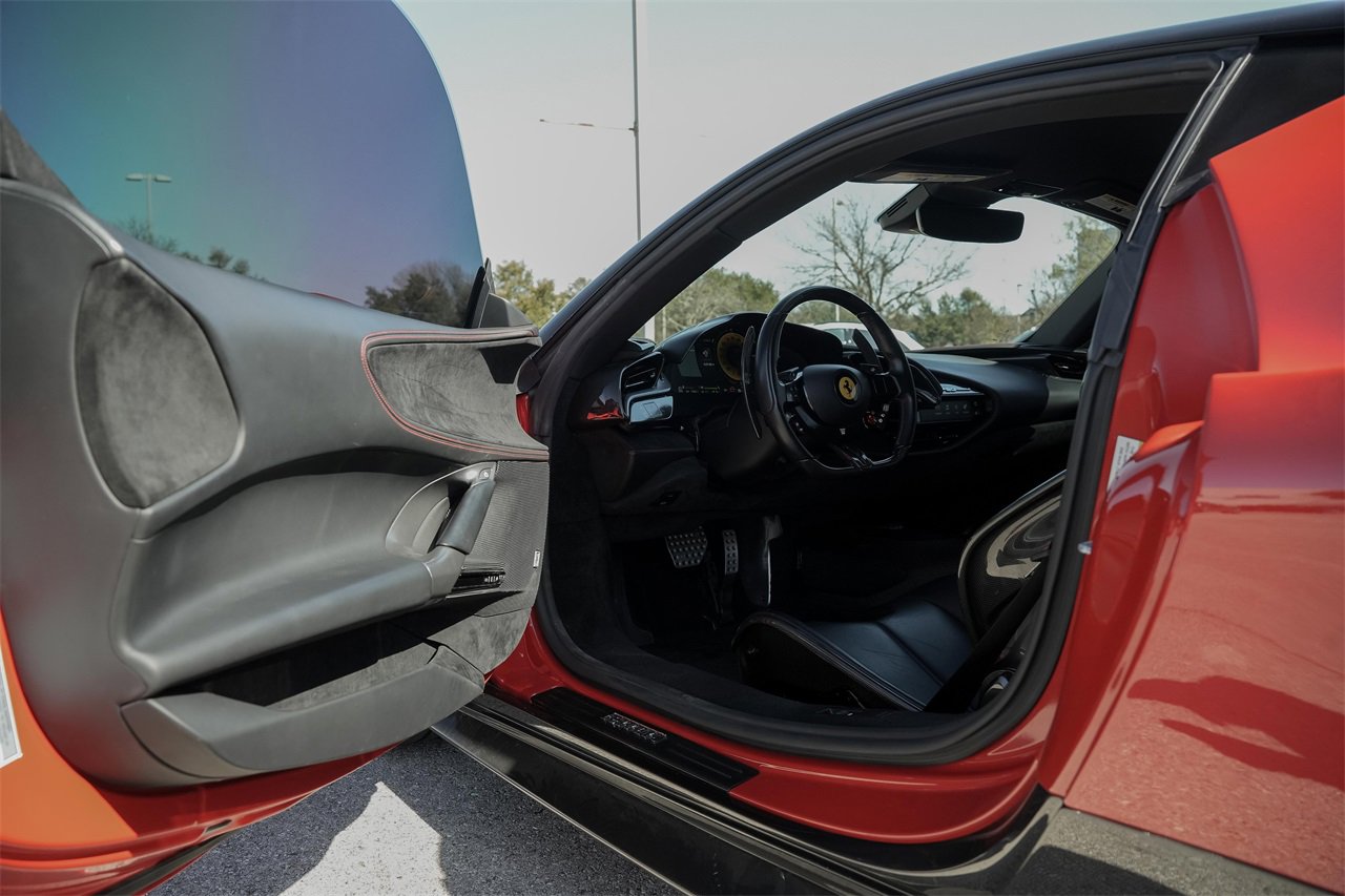 Used 2021 Ferrari SF90 Stradale Base image 16