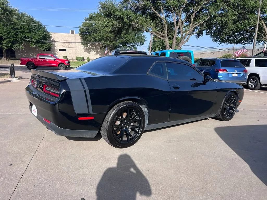 Used 2016 Dodge Challenger R/T Scat Pack RWD image 7