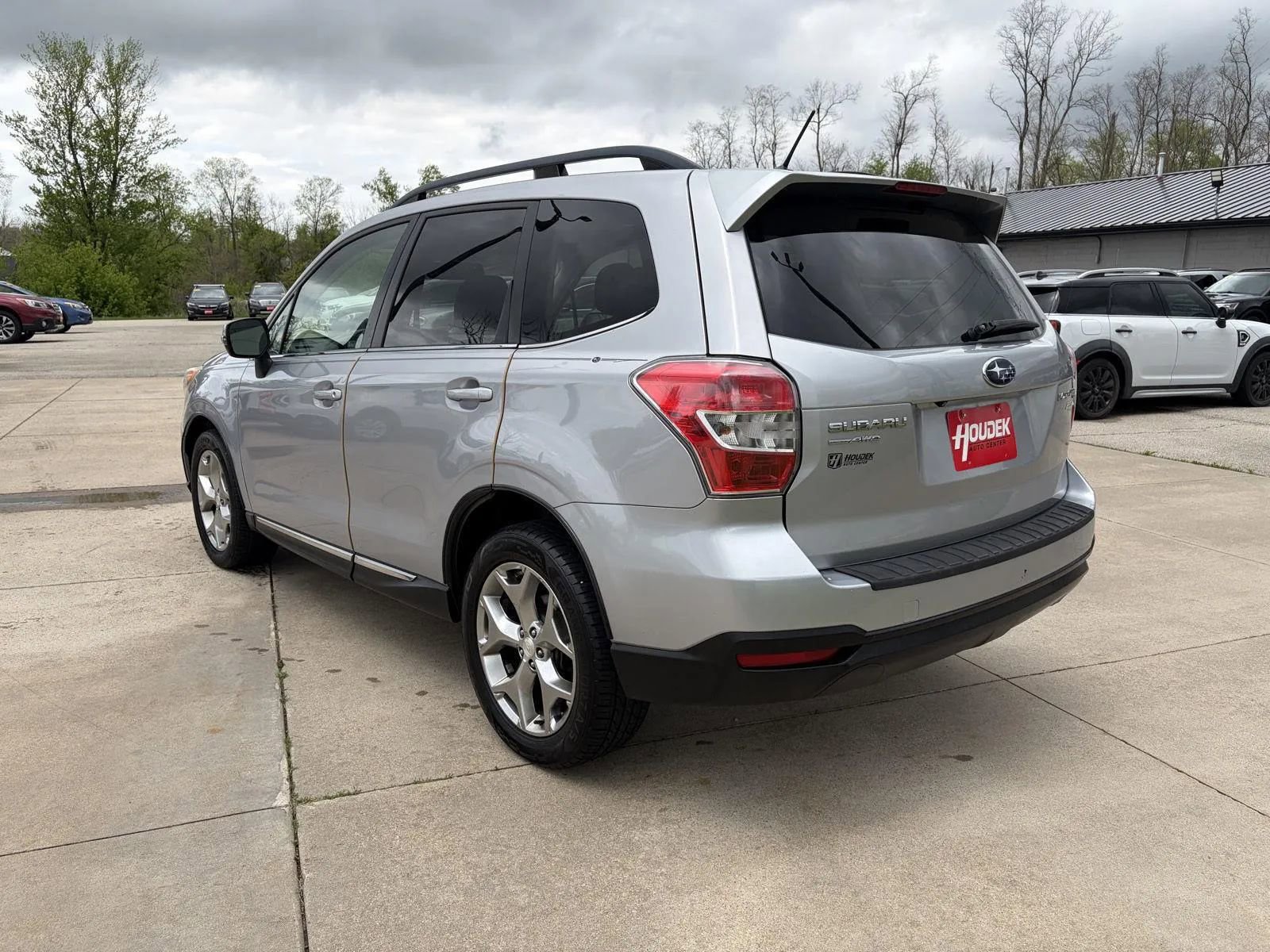 Used 2015 Subaru Forester 2.5i Touring w/ Popular Package #2 AWD/4WD image 6
