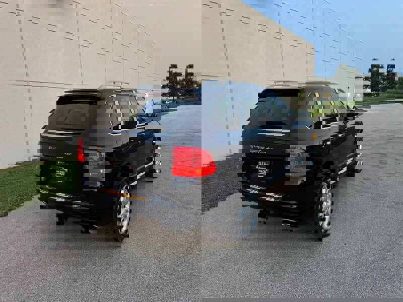 Used 2006 Porsche Cayenne Turbo image 15