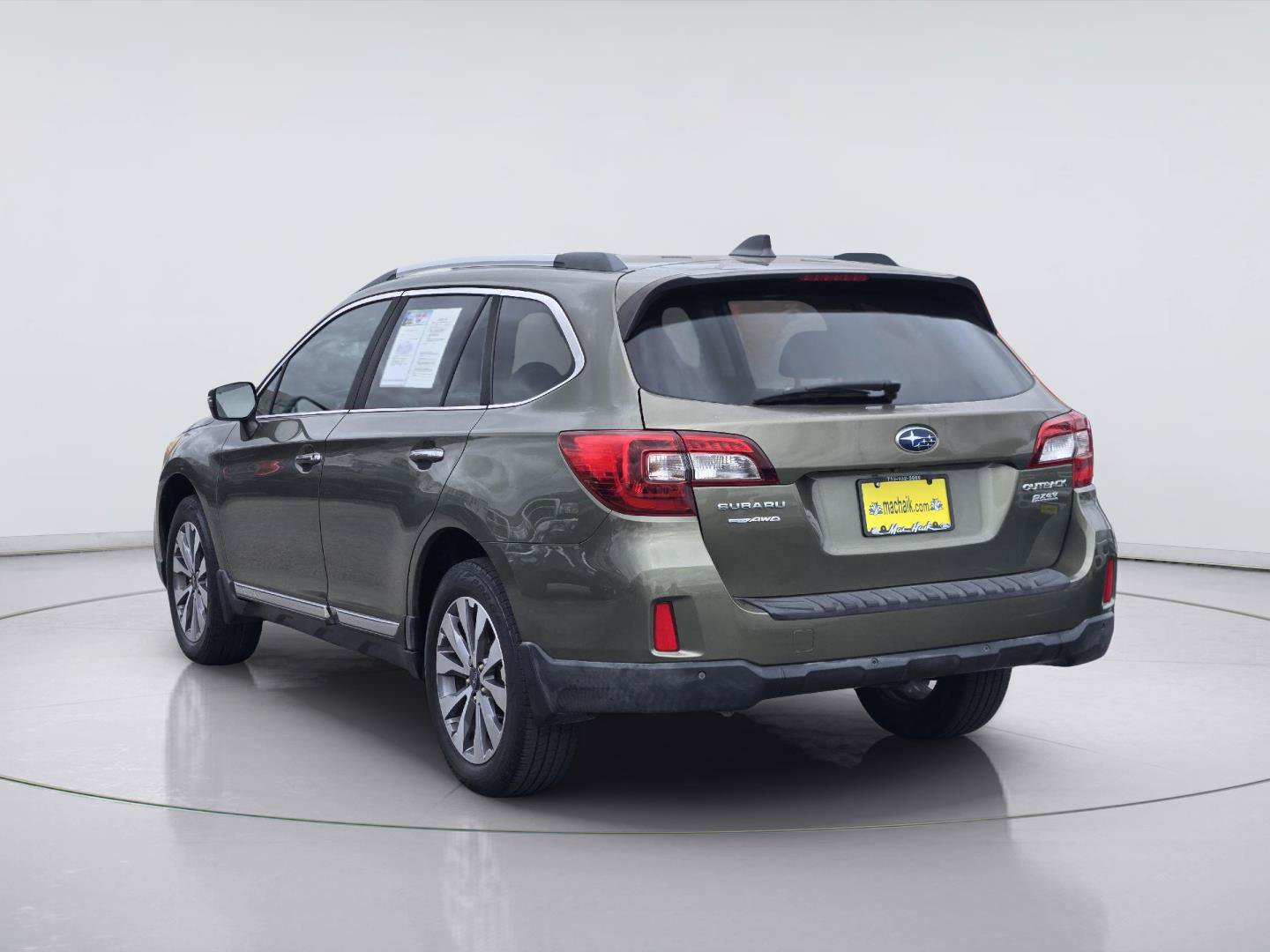 Used 2017 Subaru Outback 2.5i Touring w/ Popular Package #5A AWD/4WD image 6