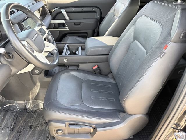 Used 2022 Land Rover Defender 90 X-Dynamic S image 6