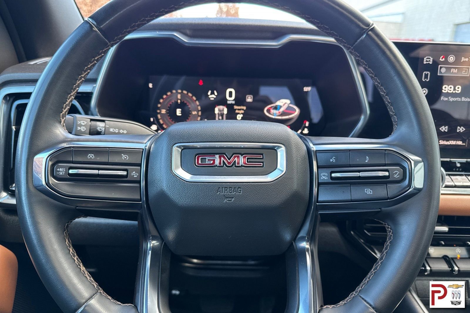 Used 2024 GMC Canyon AT4 w/ Technology Package image 25