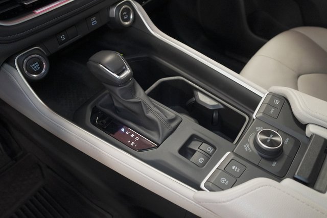 Used 2024 Toyota Grand Highlander Platinum image 20