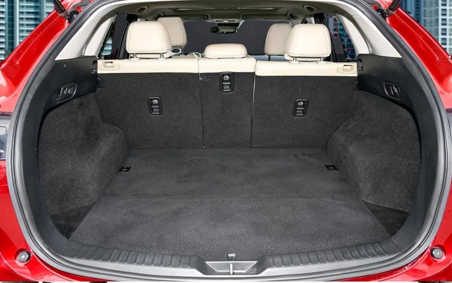 Used 2019 MAZDA CX-5 Touring image 17