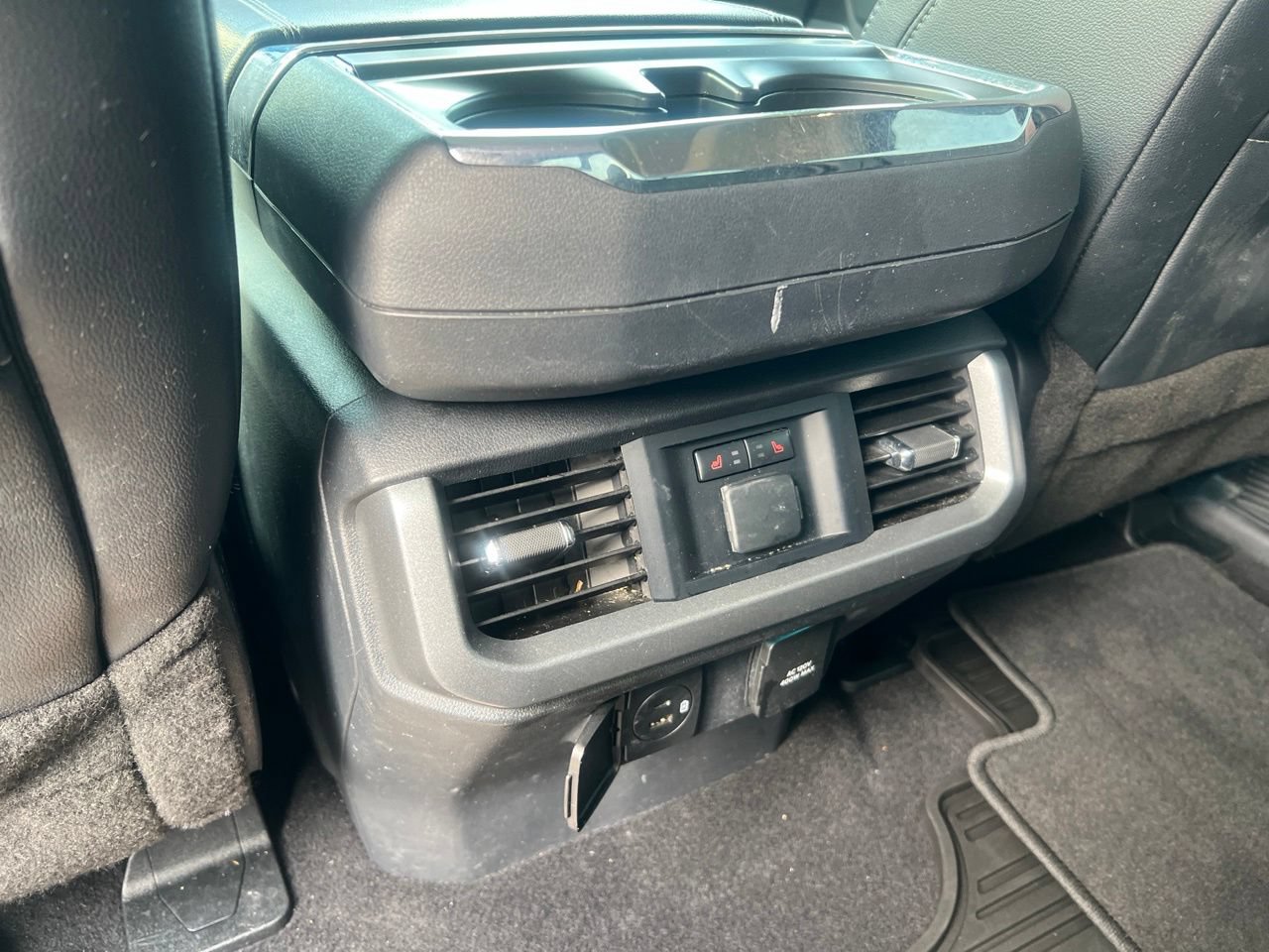 Used 2023 Ford F150 Lariat w/ Equipment Group 502A High AWD/4WD image 14