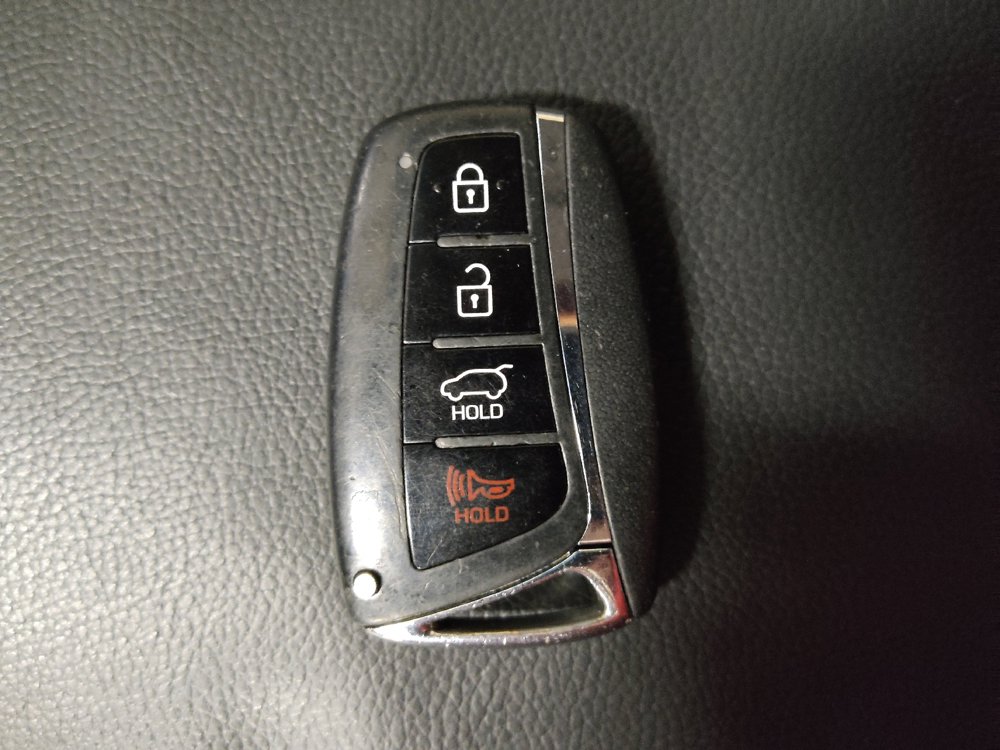 Used 2018 Hyundai Santa Fe Limited w/ Cargo Package FWD image 32