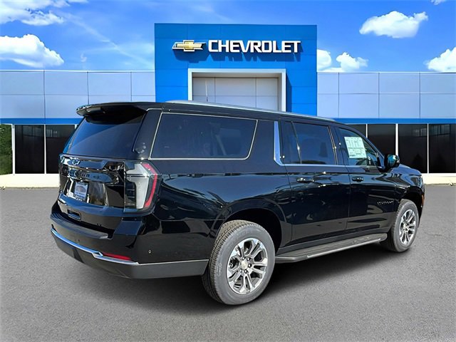 New 2026 Chevrolet Suburban LT w/ Comfort Package image 3