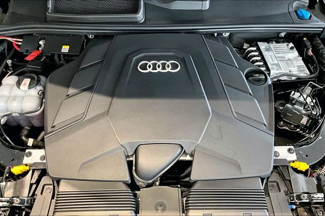 Used 2025 Audi Q7 3.0T Premium Plus w/ Premium Plus Package AWD/4WD image 31