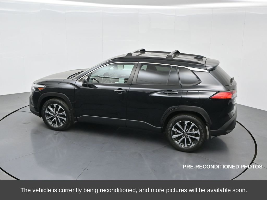 Used 2023 Toyota Corolla Cross XLE image 58