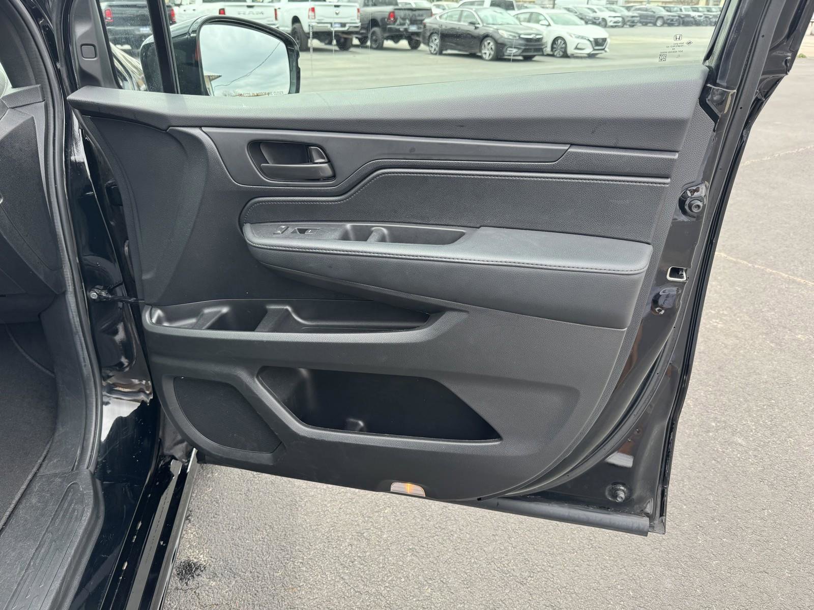 Used 2025 Honda Odyssey Sport-L image 36