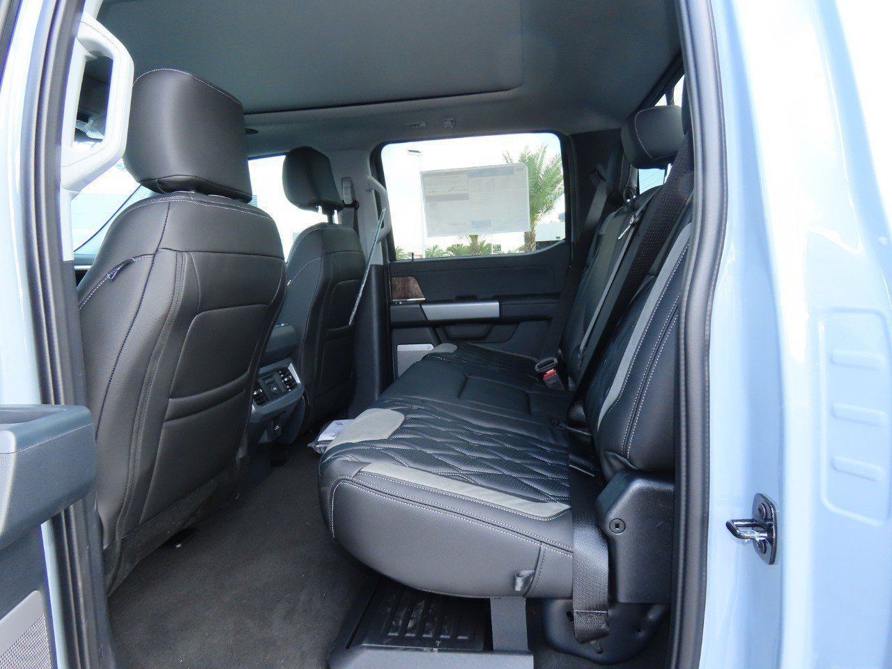 New 2026 Ford F250 Lariat w/ Black Appearance Package image 23