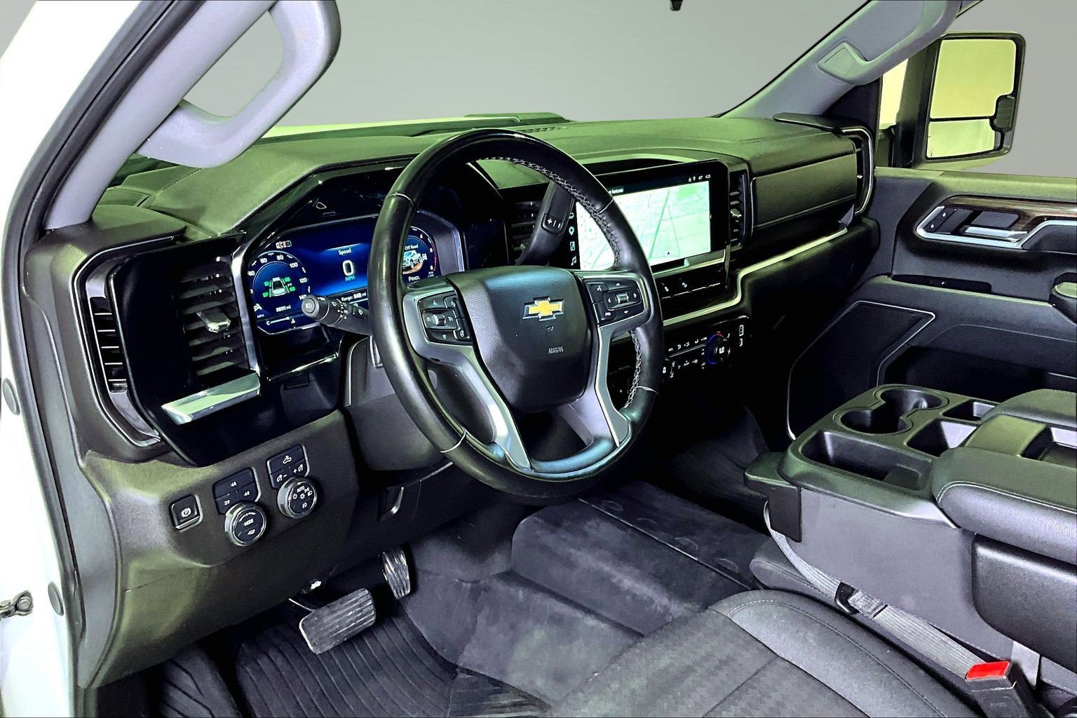 Used 2025 Chevrolet Silverado 2500 LT AWD/4WD image 19