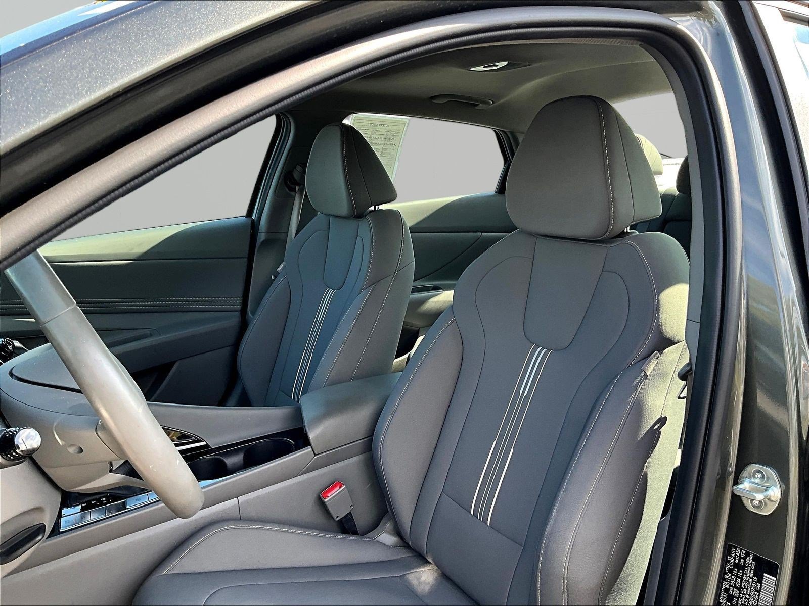 Used 2024 Hyundai Elantra SEL w/ Convenience Package FWD image 20