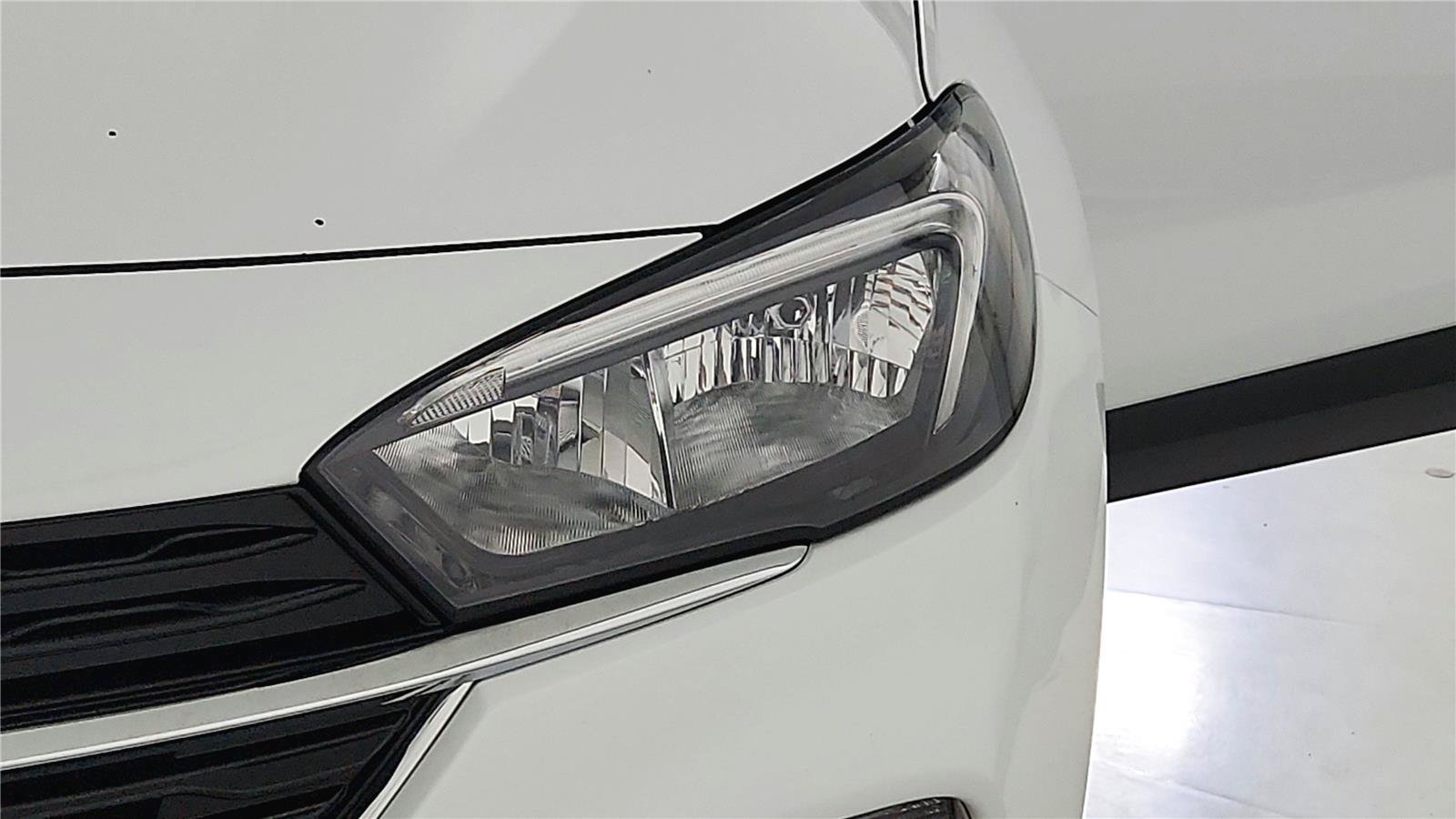Used 2021 Buick Encore GX Preferred w/ Cold Weather Comfort Package FWD image 28