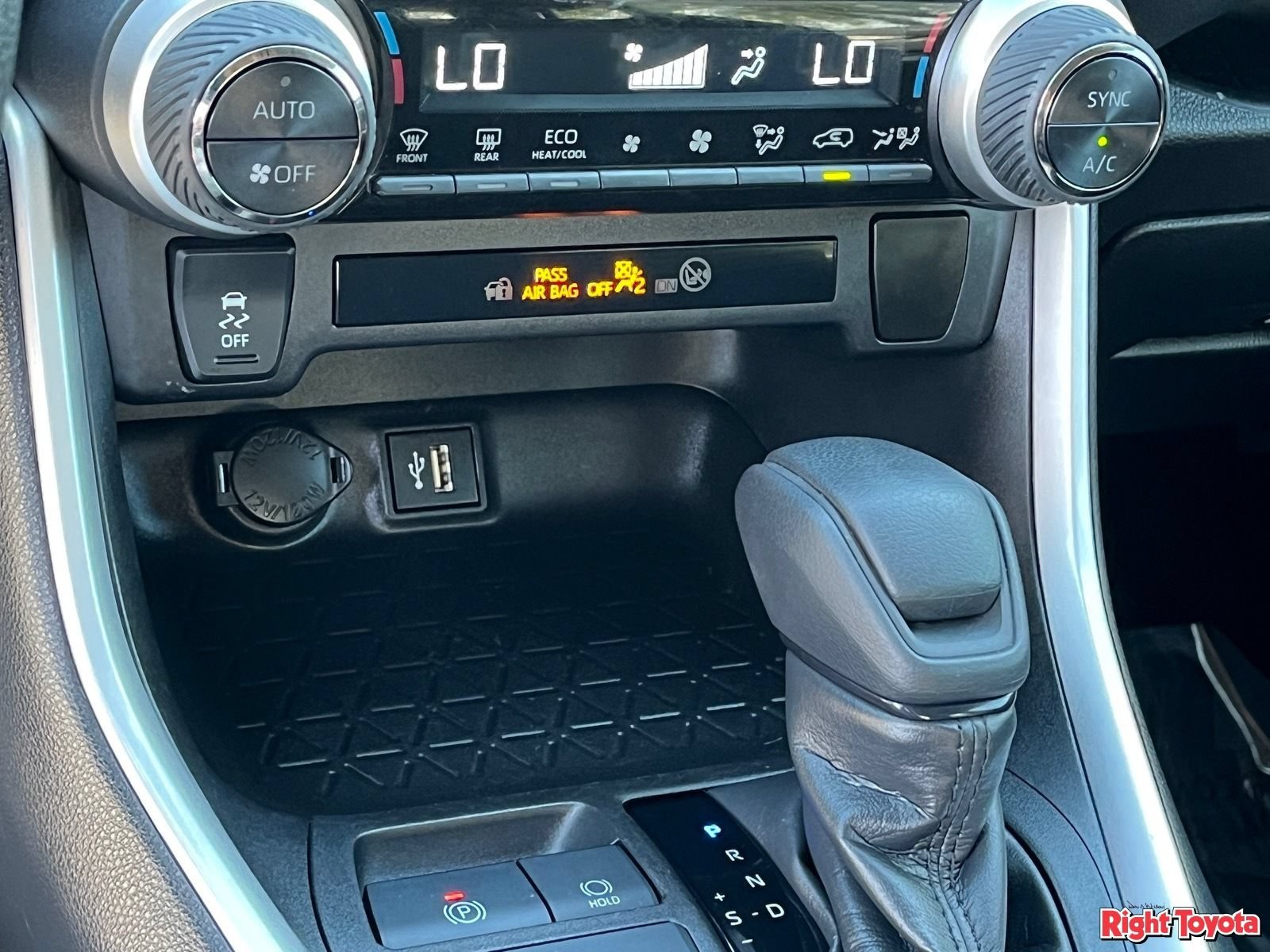 Certified 2023 Toyota RAV4 XLE w/ Convenience Package AWD/4WD image 30