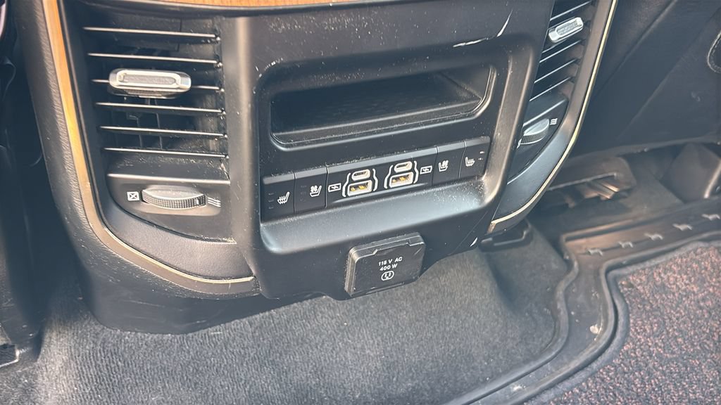 Used 2022 RAM 1500 Limited AWD/4WD image 9
