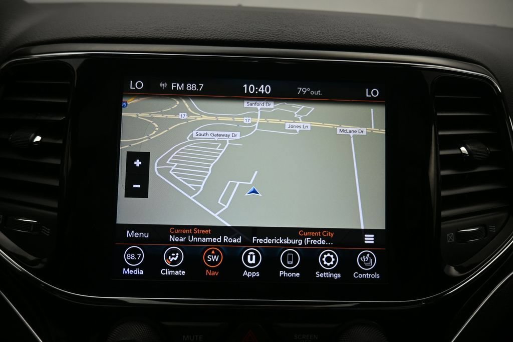 Used 2020 Jeep Grand Cherokee Limited AWD/4WD image 19