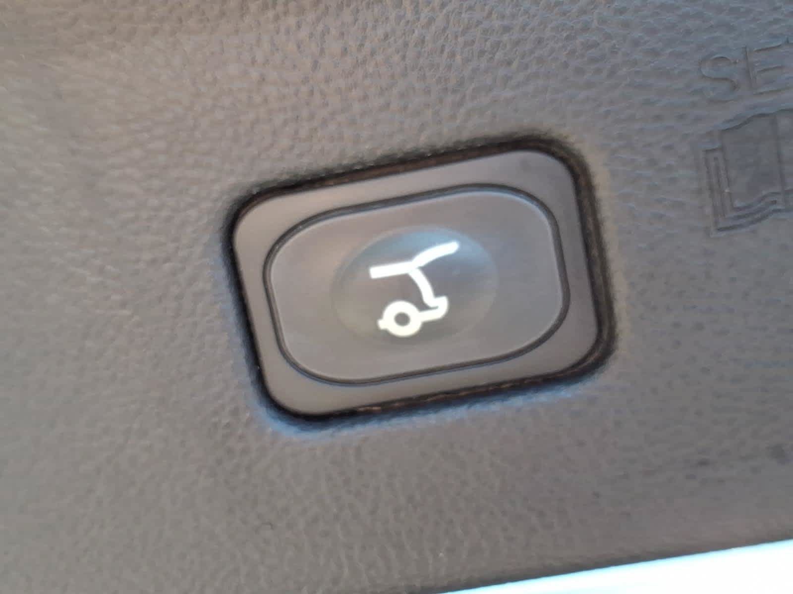 Used 2024 Ford Edge SEL w/ Sport Appearance Package AWD/4WD image 17