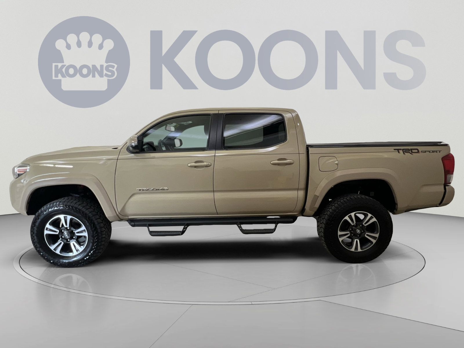 Used 2017 Toyota Tacoma TRD Sport w/ Premium & Technology Package RWD image 5