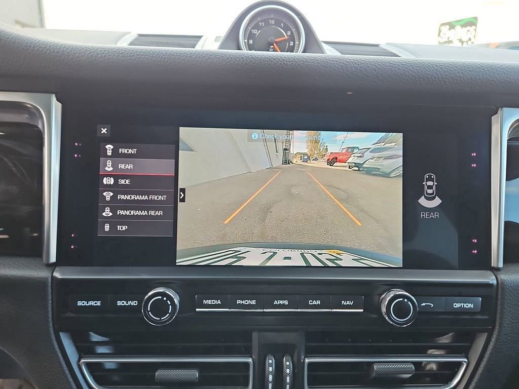 Used 2021 Porsche Macan S image 15