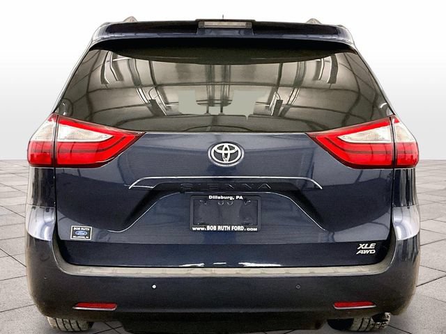 Used 2018 Toyota Sienna XLE w/ XLE Navigation Package AWD/4WD image 5