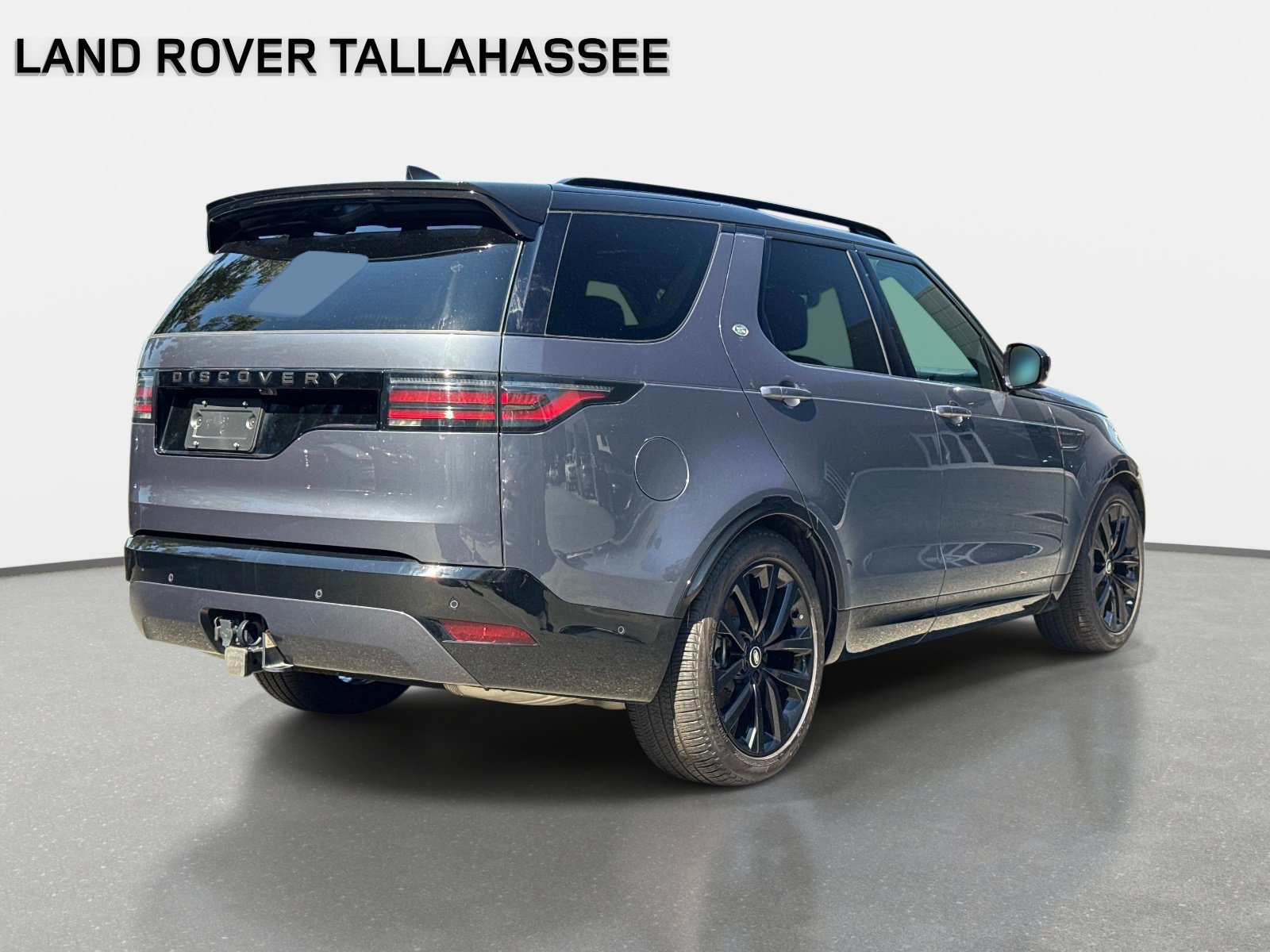Used 2026 Land Rover Discovery Dynamic SE AWD/4WD image 5