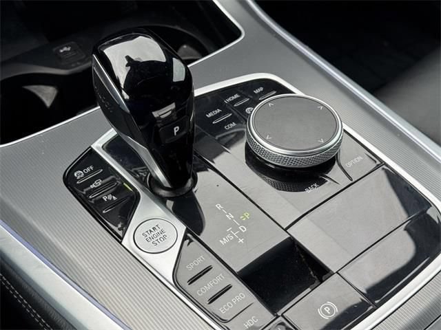 Used 2022 BMW X5 xDrive40i w/ Premium Package AWD/4WD image 20