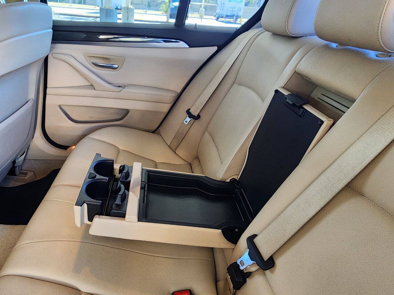 Used 2013 BMW 528i Sedan RWD image 36