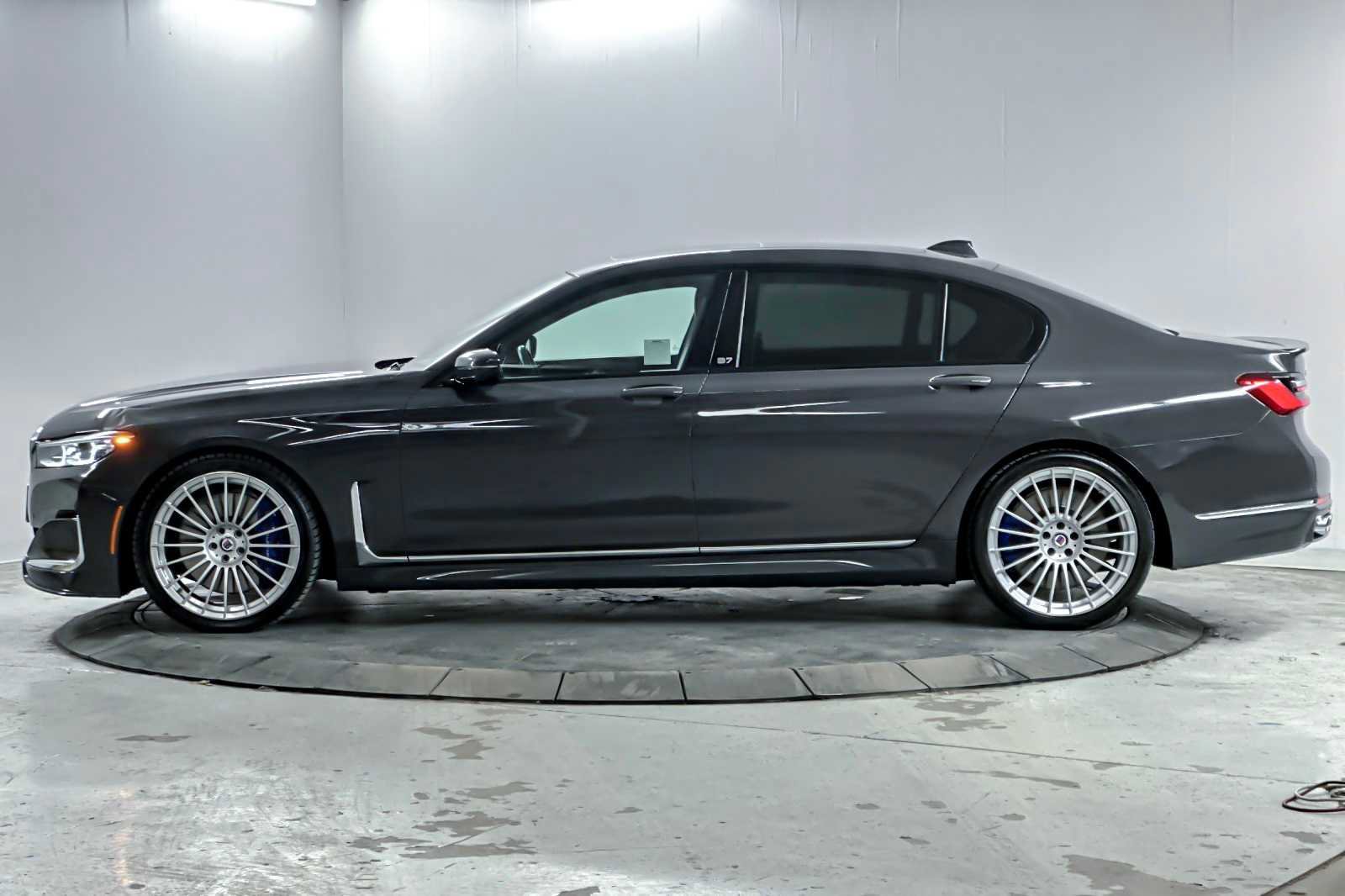 Used 2021 BMW ALPINA B7 xDrive w/ Luxury Rear Seating Package image 5