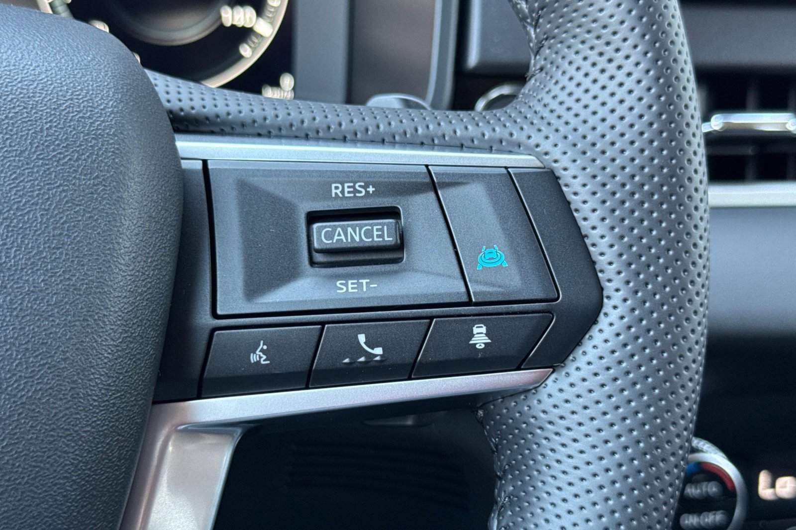New 2026 Nissan Rogue SL AWD/4WD image 30