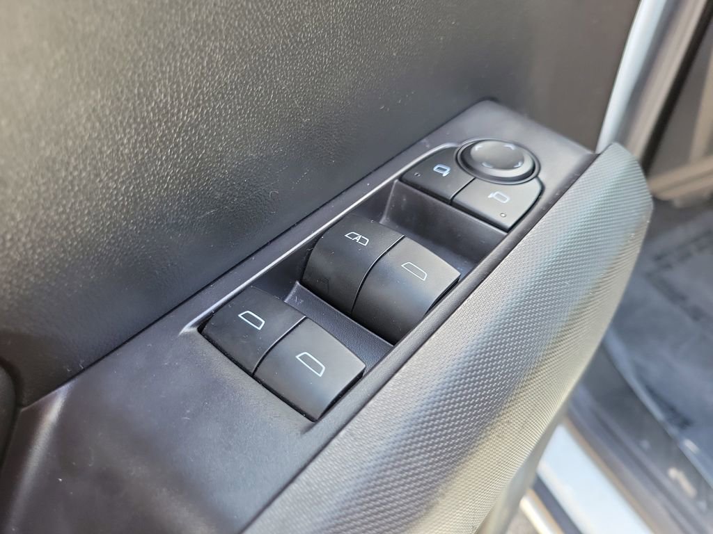 Used 2023 Chevrolet Colorado Trail Boss w/ Technology Package AWD/4WD image 16