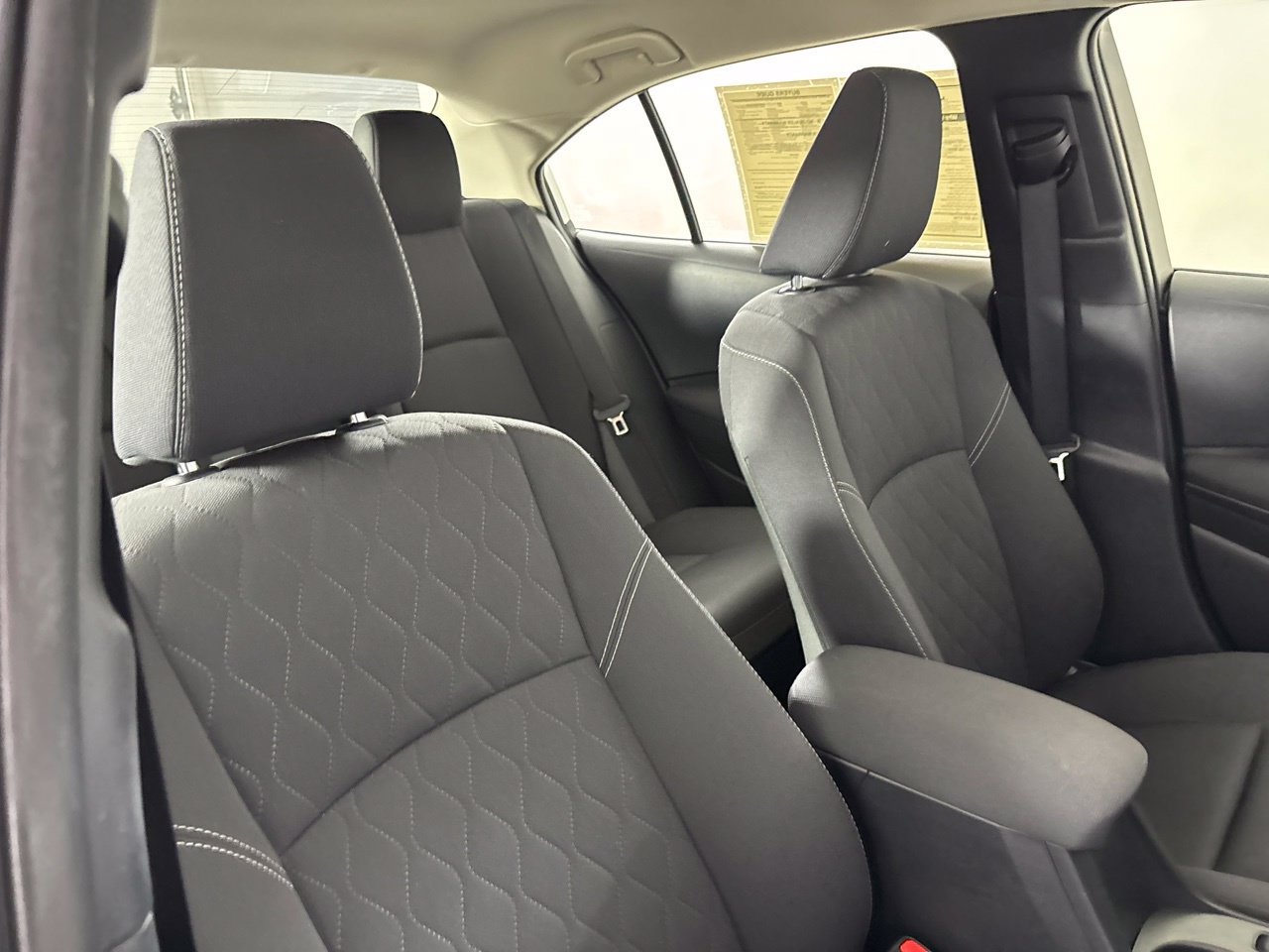 Used 2025 Toyota Corolla LE FWD image 29
