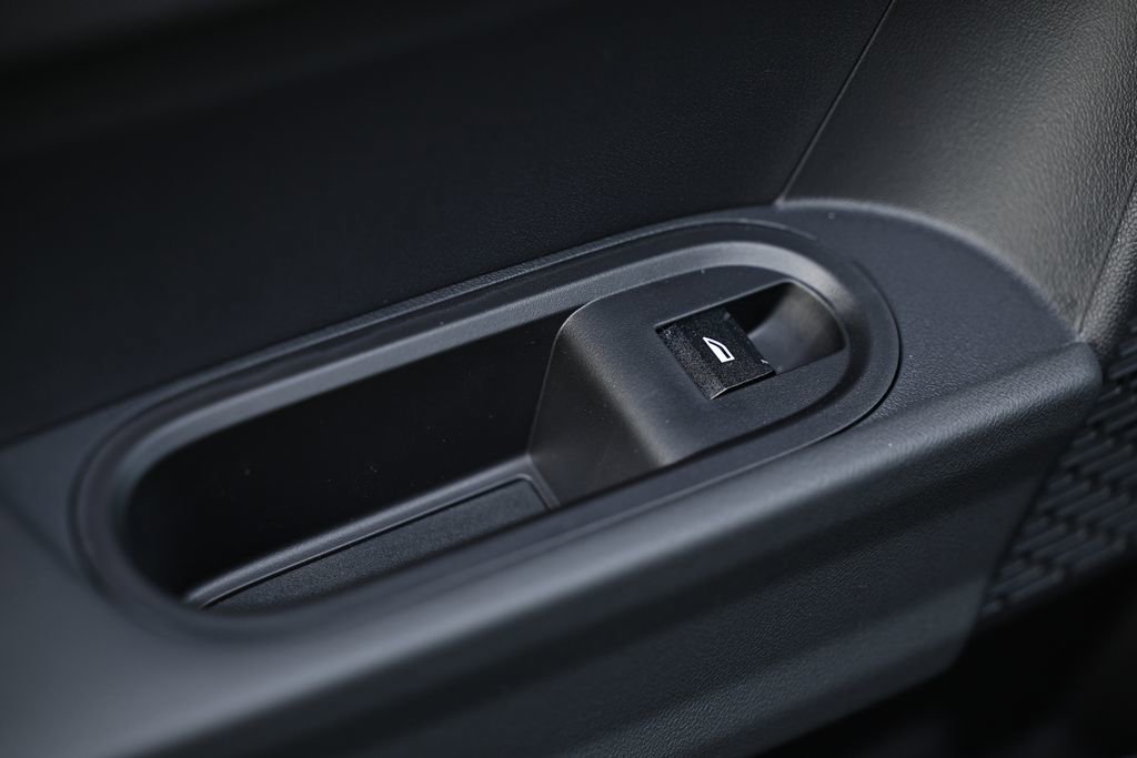New 2026 MINI Cooper 4-Door Hardtop FWD image 25