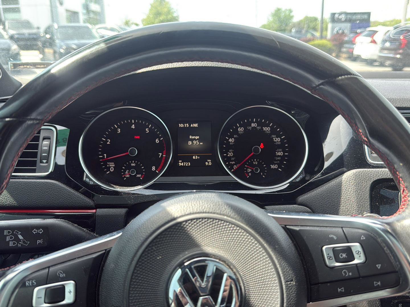 Used 2017 Volkswagen Jetta GLI FWD image 10