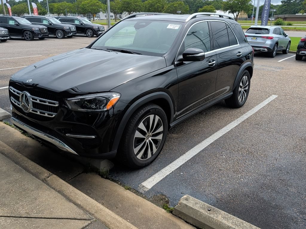 Used 2025 Mercedes-Benz GLE 350 4MATIC image 5