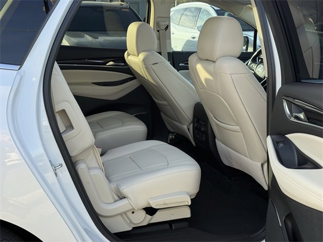 Used 2022 Buick Enclave Premium w/ Experience Buick Package image 31