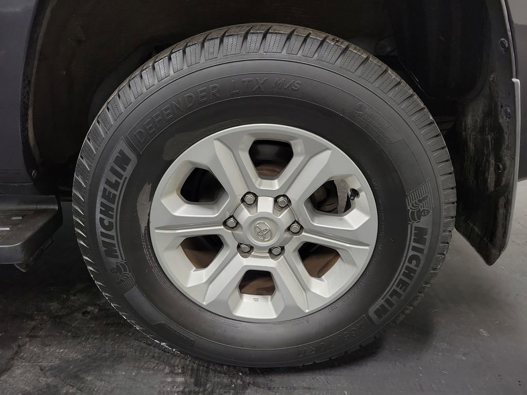 Used 2018 Toyota 4Runner SR5 image 10