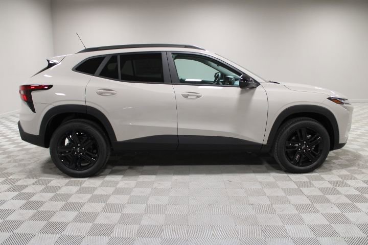 New 2026 Chevrolet Trax ACTIV w/ Driver Confidence Package image 12