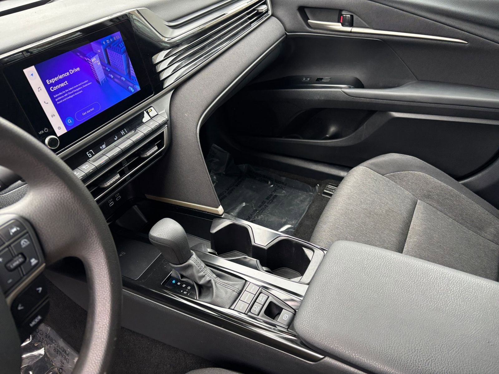 Used 2025 Toyota Camry LE image 41