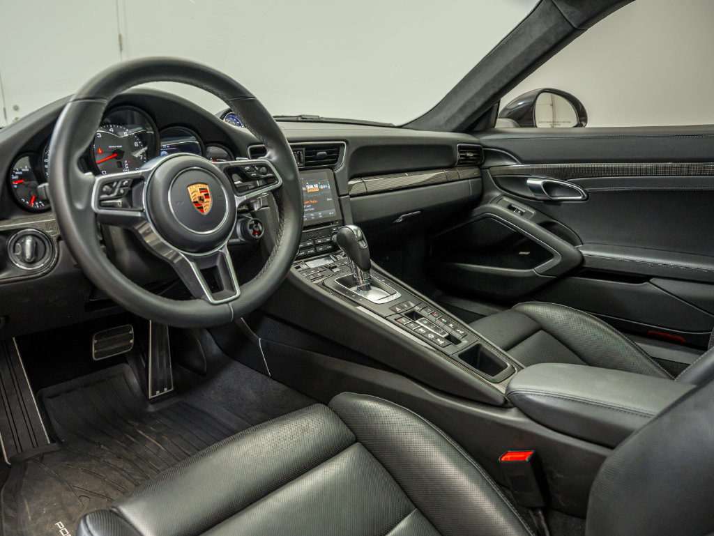 Used 2019 Porsche 911 Carrera 4S AWD/4WD image 4