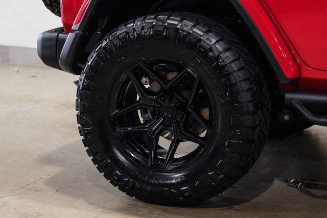 Used 2023 Jeep Wrangler Unlimited Rubicon 392 w/ Trailer Tow Package AWD/4WD image 37