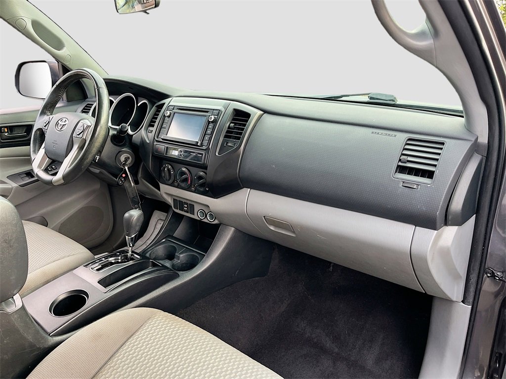 Used 2014 Toyota Tacoma 2WD Double Cab image 25