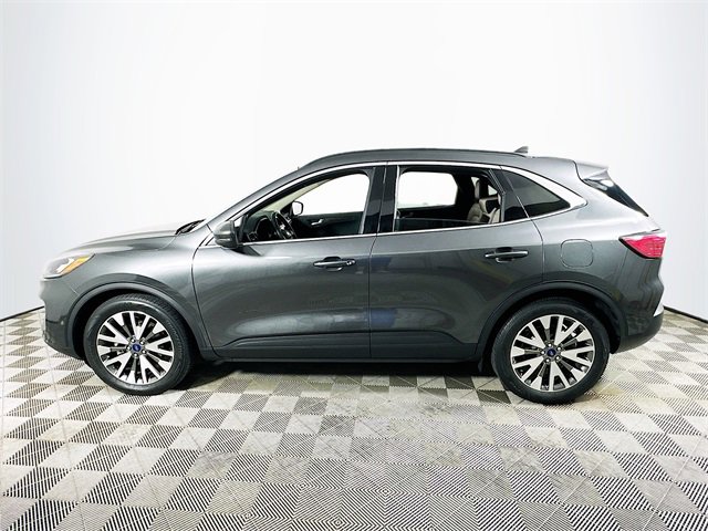 Used 2020 Ford Escape Titanium image 6