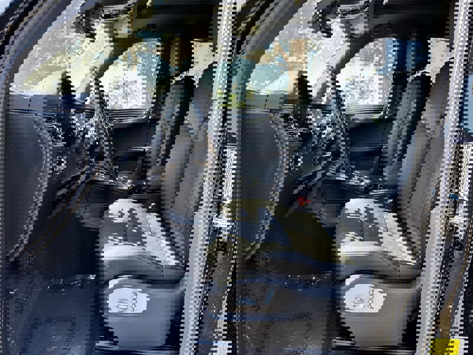 Used 2022 Porsche Macan image 23